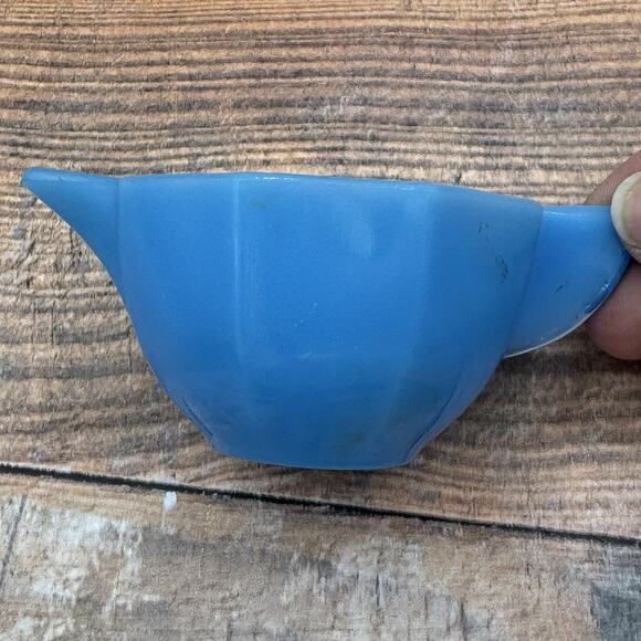VTG Akro Agate Child's Glass Play Dishes Plates Pitcher Blue Manganese UV Glow - Picture 6 of 16